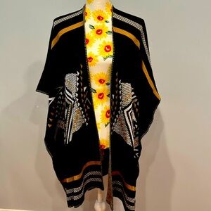 Driftwood Aztec Tribal Knit Poncho Cardigan Size M